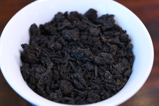 Ripe Yeast Tea - Agarwood